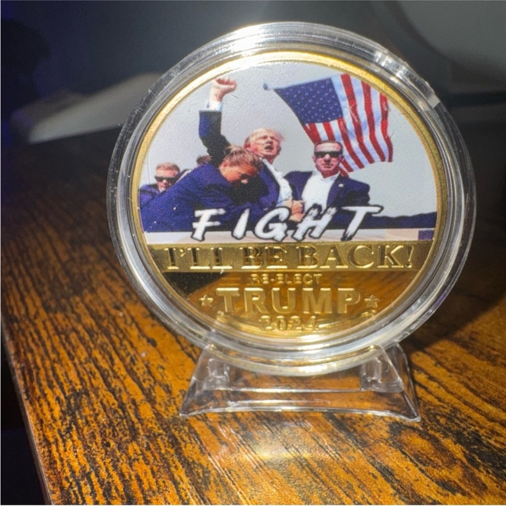 Gold Trump 2024 Commemorative Coin
